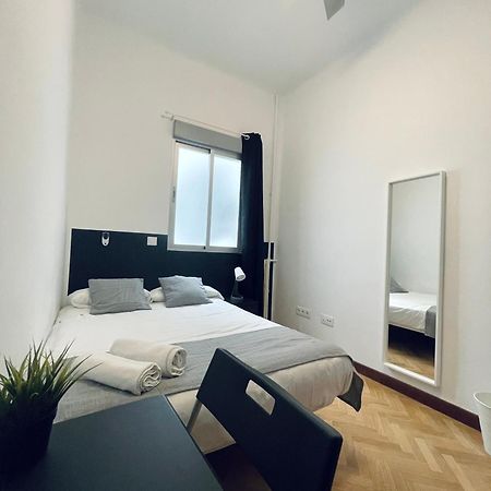 Ibiza Habitaciones Madrid Exteriér fotografie