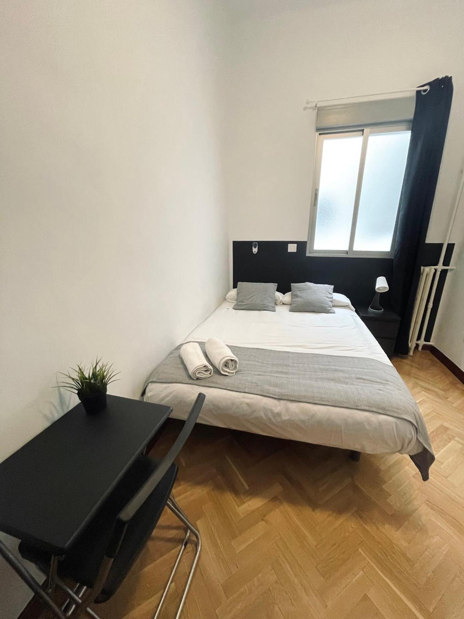 Ibiza Habitaciones Madrid Exteriér fotografie